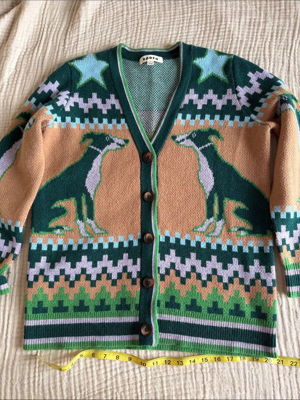 Unisex Boden Quinn Boyfriend Cardigan in Emerald Night Whippet Wool and Alpaca